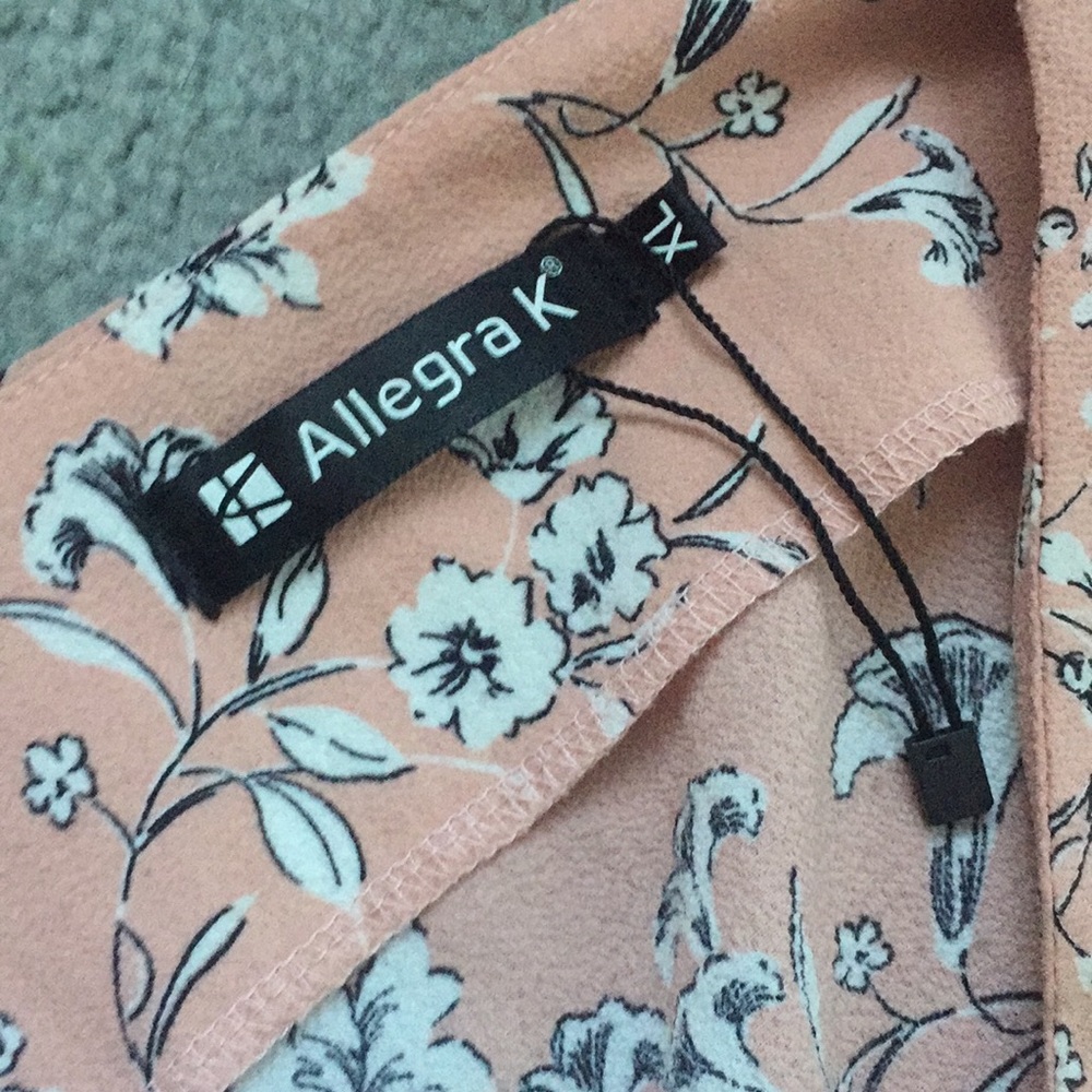 Blouse - Picture 4 of 7